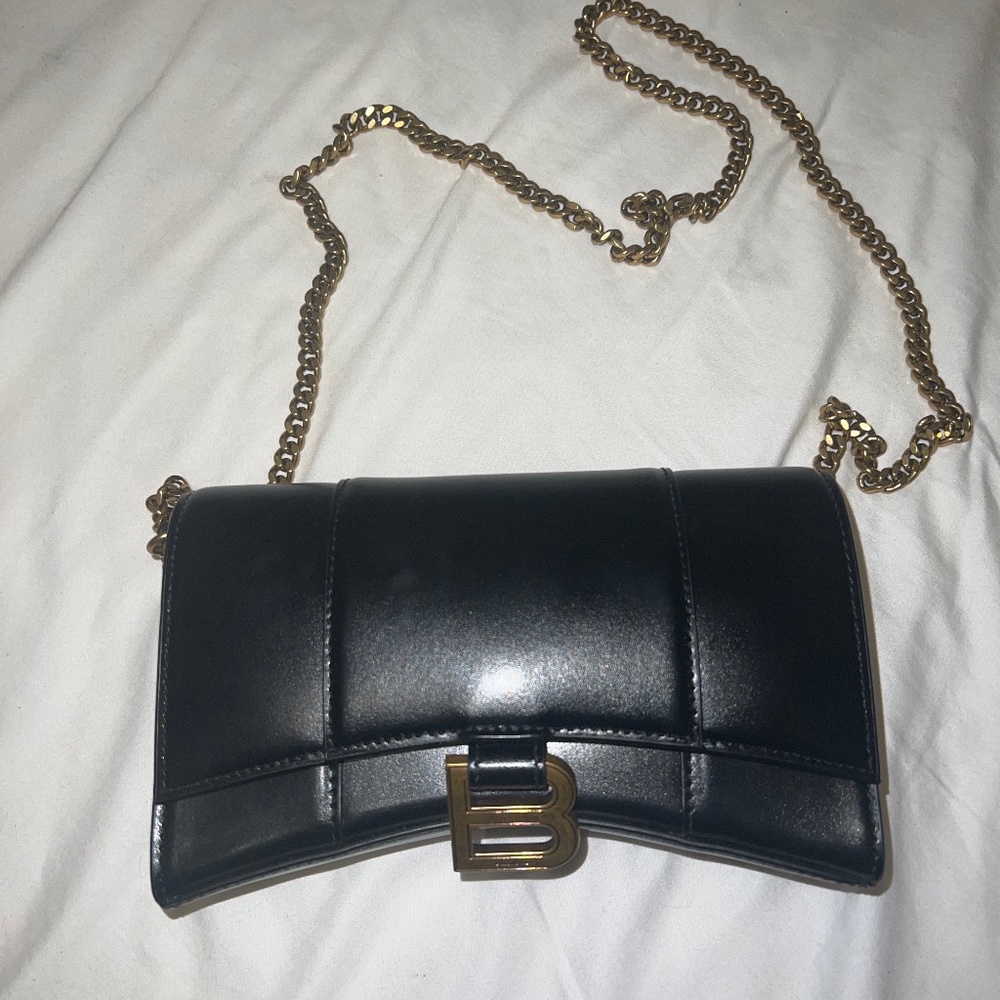 Balenciaga Wallet on Chain